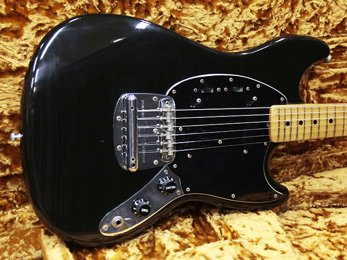 Fender USA Mustang '77-78 Black 2