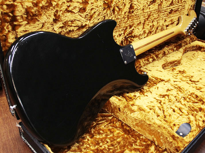 Fender USA Mustang '77-78 Black 3