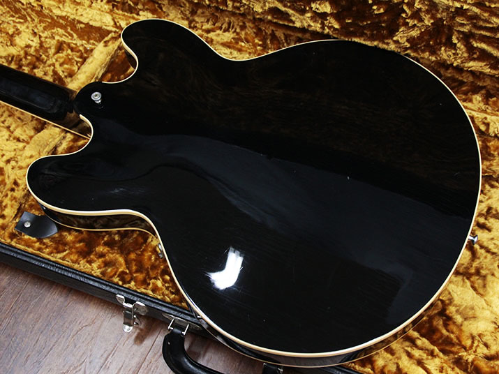 Gibson ES-335 Dot Reissue Ebony 4