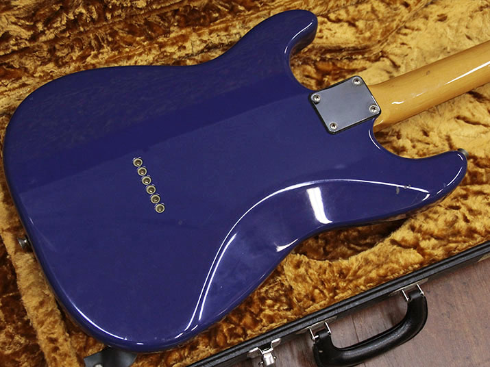 Fender Custom Shop Robert Cray Stratocaster Violet 4