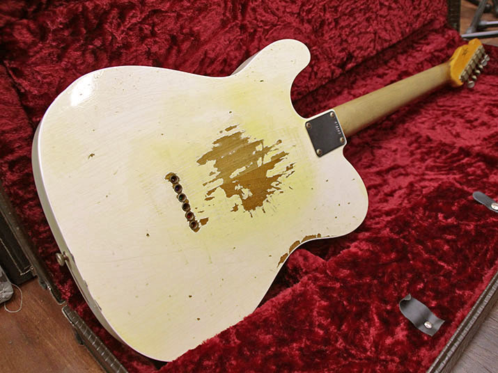 Fender Custom Shop 1963 Custom Telecaster Heavy Relic Arctic White 3