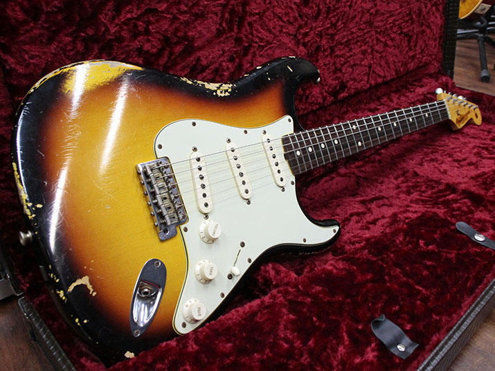 Fender Custom Shop 1960 Stratocaster Heavy Relic Faded 3-Color Sunburst 1