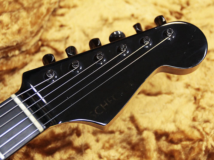 Schecter Stratocaster Type Black 6