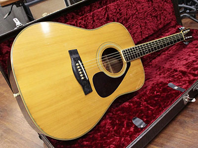 YAMAHA FG-201
