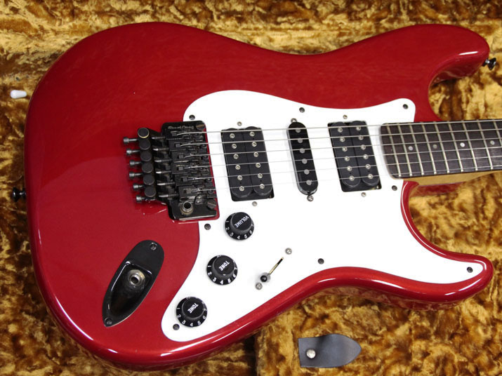 moon Stratocaster Type Metallic Red 2