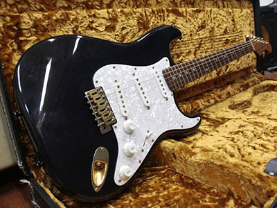 Schecter Stratocaster Type Trans Black