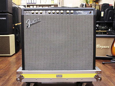 Fender Custom Shop Vibro King With FRP Hard Case