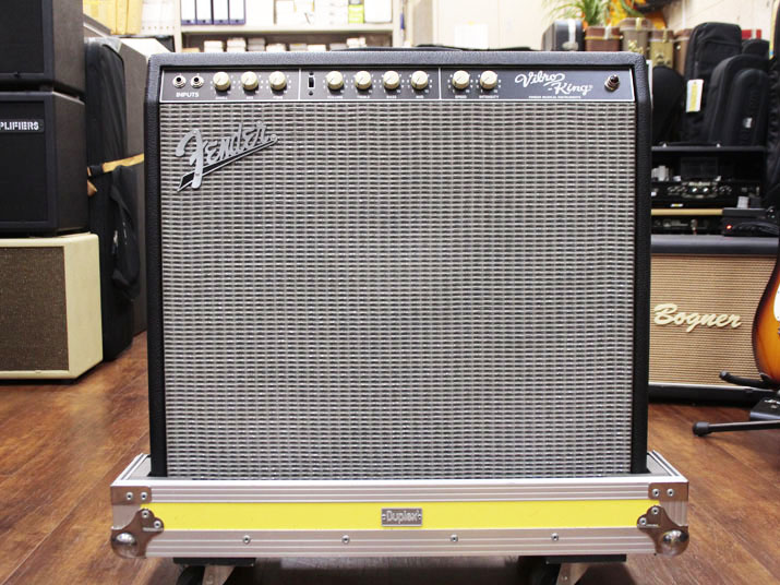 Fender Custom Shop Vibro King With FRP Hard Case 1