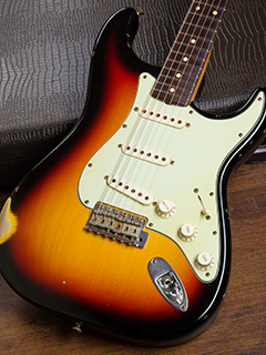 Fender Custom Shop Limited MBS 1960 Stratocaster Relic 3TS Brazilian Rosewood(BZF) Fingerboard Master Built by Dennis Galuszka ボディー正面 サムネイル