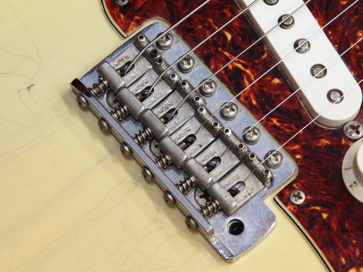 Fender Custom Shop 1960 Stratocaster Ash Body Relic Vintage Blonde 4