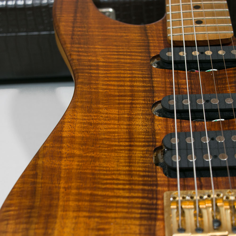 Warmoth Stratocaster Type Flame KOA  with Tom Anderson Pickups 13