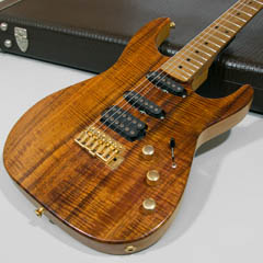Warmoth Stratocaster Type Flame KOA  with Tom Anderson Pickups ボディー正面 サムネイル