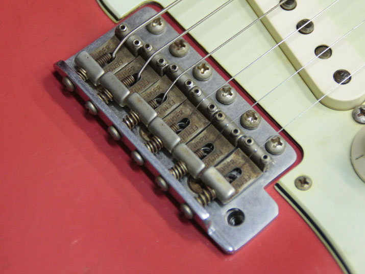 Fender Custom Shop 1962 Stratocaster Heavy Relic Fiesta Red 10