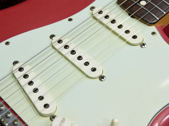 Fender Custom Shop 1962 Stratocaster Heavy Relic Fiesta Red 11
