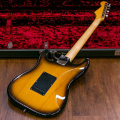 Moon Stratocaster 2 Tone Burst 全体裏面 サムネイル