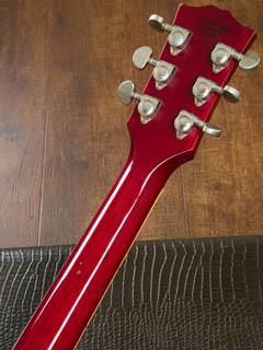 Gibson Custom Shop Harrison - Clapton 1957 Les Paul Standard LUCY Aged ヘッド正面 サムネイル