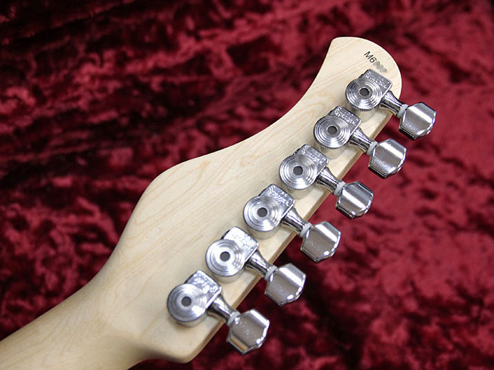 Sadowsky Guitars R3 Pearl White 8