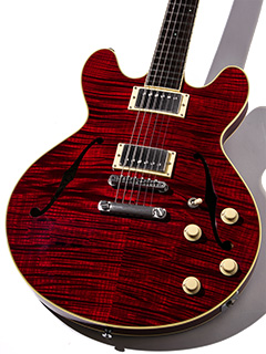 Collings I-35 Deluxe Crimson ボディー正面 サムネイル