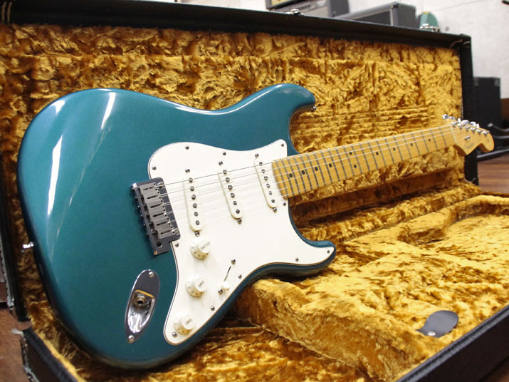 Fender USA American Standard Stratocaster Blue Mettalic 1
