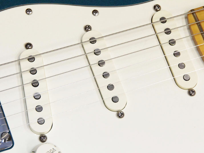 Fender USA American Standard Stratocaster Blue Mettalic 3