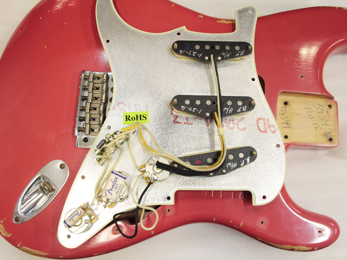Fender Custom Shop 1961 Stratocaster Relic Fiesta Red 8