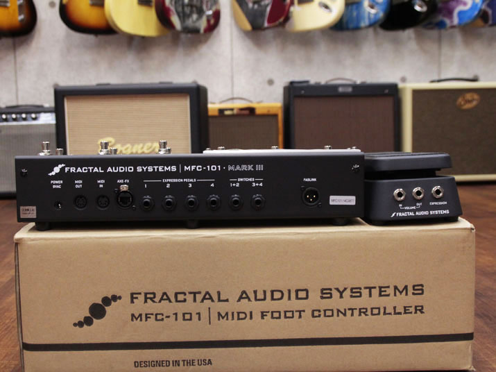 Fractal Audio Systems AXE FX II XL with MFC-101 MK III & EV-1 9