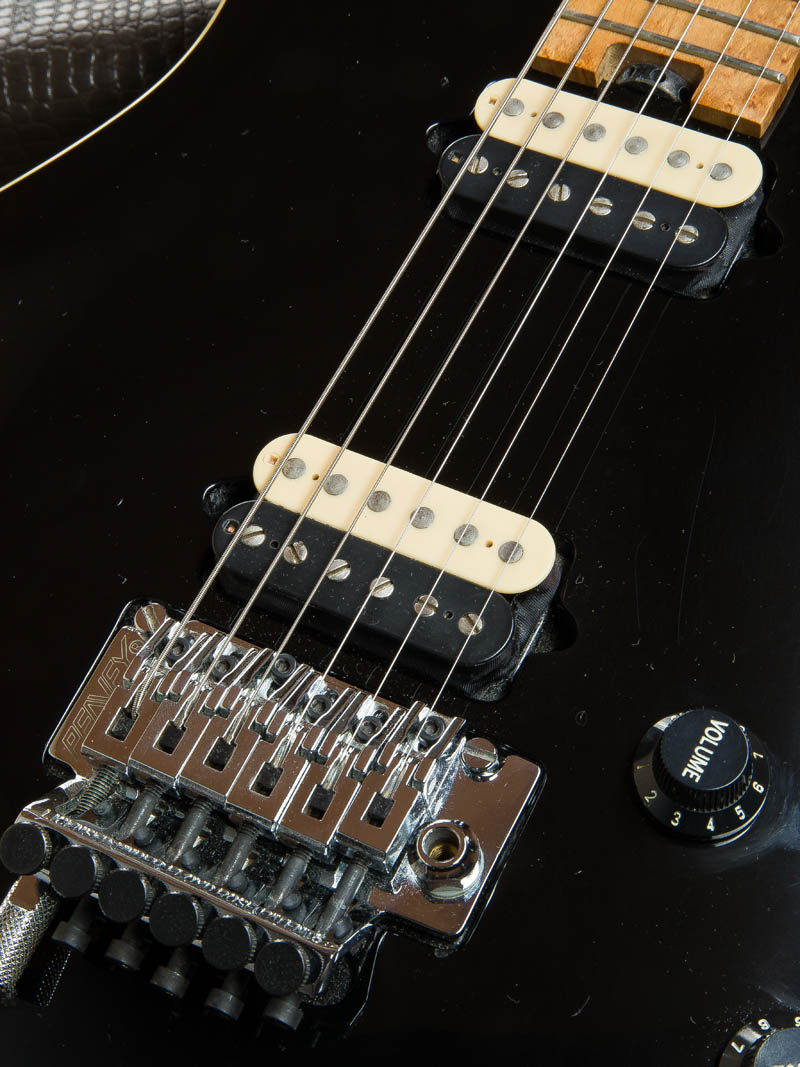 PEAVEY USA EVH Wolfgang Black 9