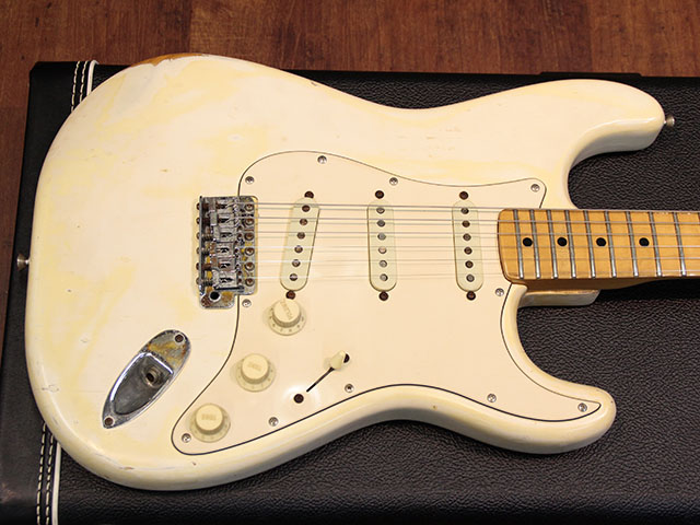 Fender USA Stratocaster '76 2