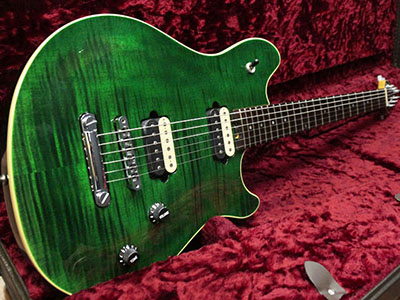 PEAVEY USA EVH Wolfgang Flame Top Trans Green