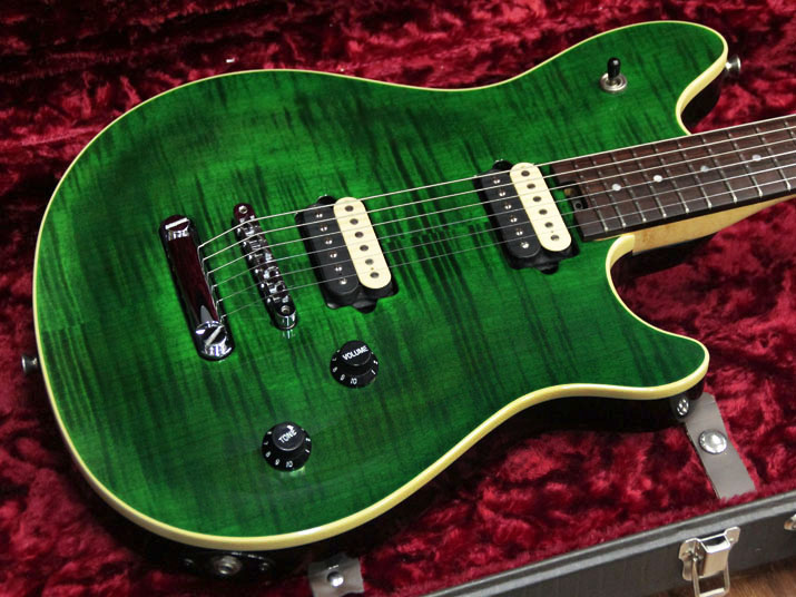 PEAVEY USA EVH Wolfgang Flame Top Trans Green 2