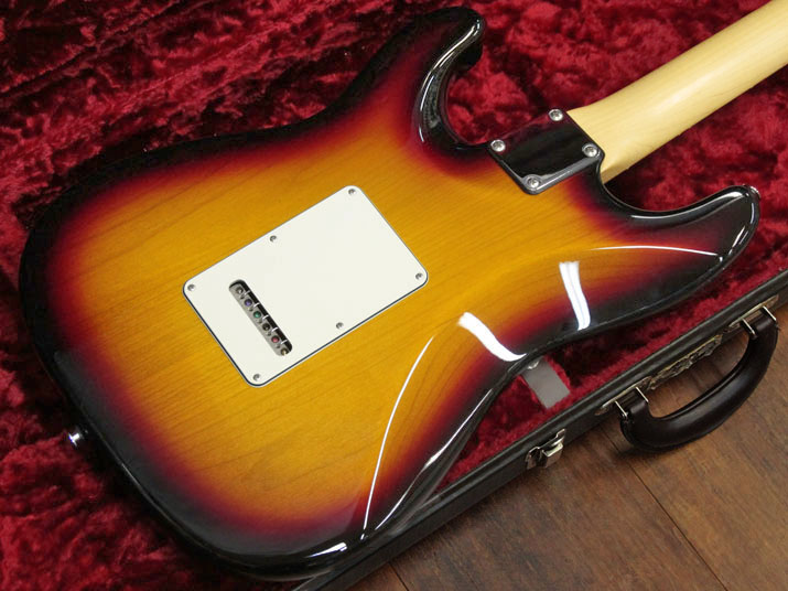 Suhr Pro Series C1 3-Tone Burst 4