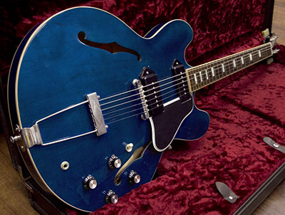 Gibson Custom Shop ES-330 Dogear Trans Blue