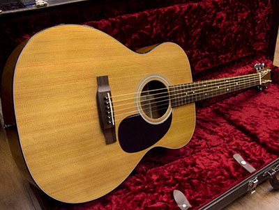 Martin 000-18