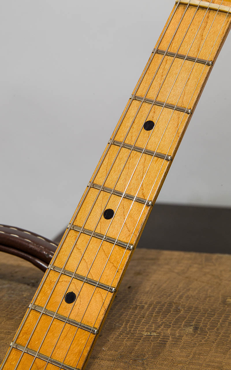 Fender USA Stratocaster Black 1975 14