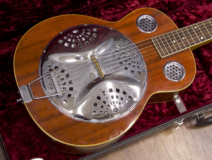 Dobro Resonator 60s Wood 3