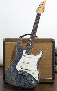 Suhr Classic Trans Blue Denim Slate 全体正面 サムネイル