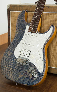 Suhr Classic Trans Blue Denim Slate ボディー正面 サムネイル