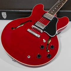 Gibson ES-335 Dot Cherry 1996 ボディー正面 サムネイル