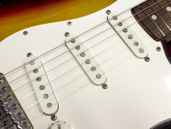 Fender USA Stratocaster 3TS '74 8