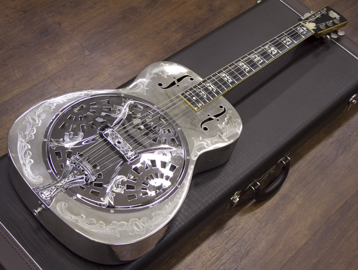 Dobro Resonator OMI Round Neck 1