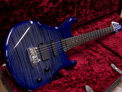 MUSIC MAN Luke BFR Blueberry Burst Flame 2015