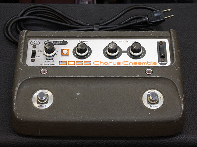 BOSS CE-1 1