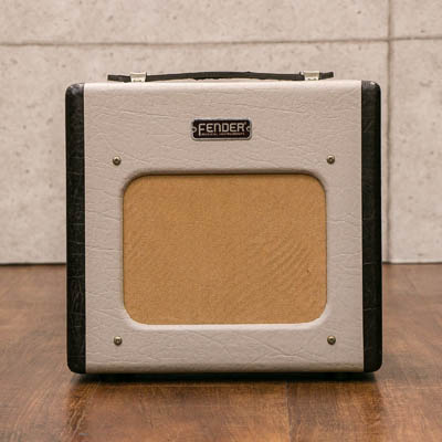 Fender CHAMPION 600