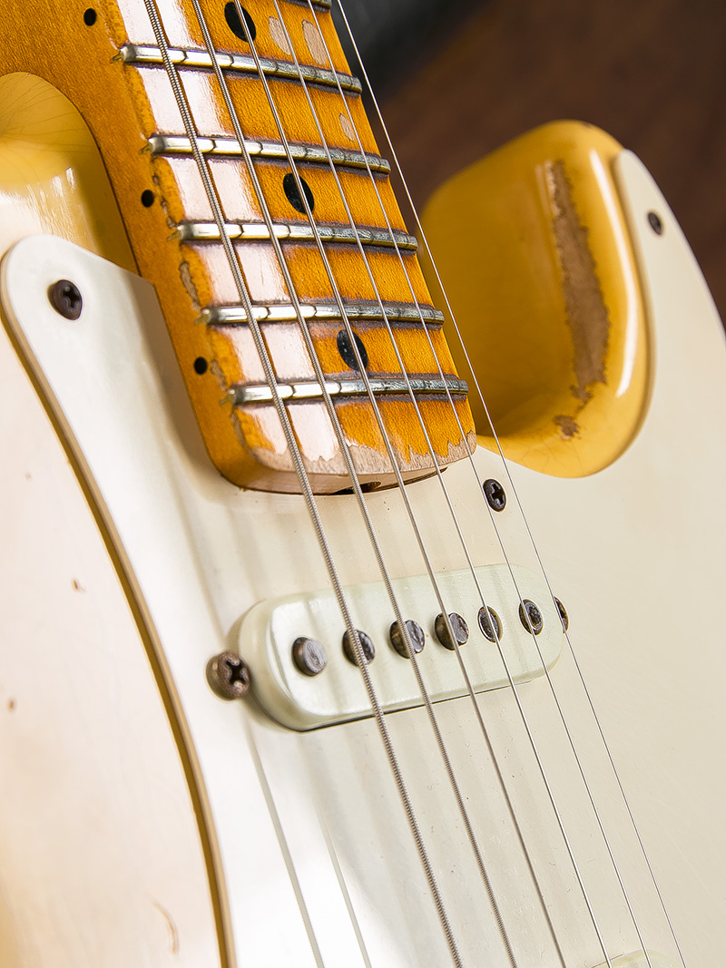 Fender Custom Shop 1957 Stratocaster Heavy Relic Nocaster Blonde 2010 12