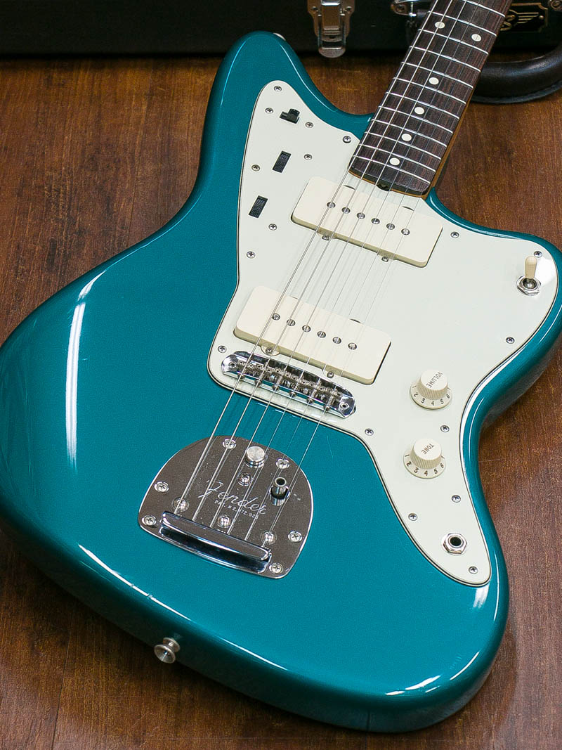 Fender USA American Vintage 1962 Jazzmaster Ocean Turquoise Metallic 3