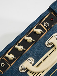 VOX AC4C1 Mini ボディー正面 サムネイル
