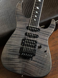 Caparison Dellinger CL12 EF Trans Black ボディー正面 サムネイル