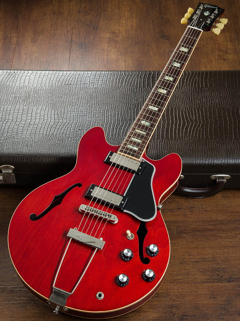 Gibson Memphis ES-390 Cherry 2013 1