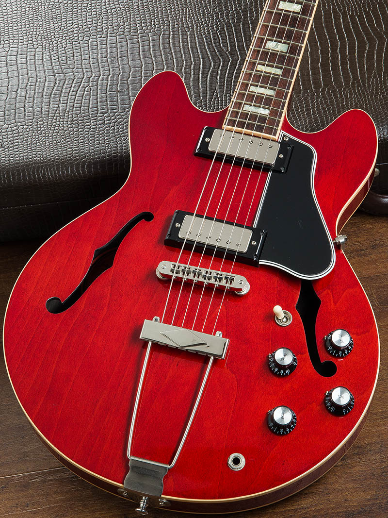 Gibson Memphis ES-390 Cherry 2013 3