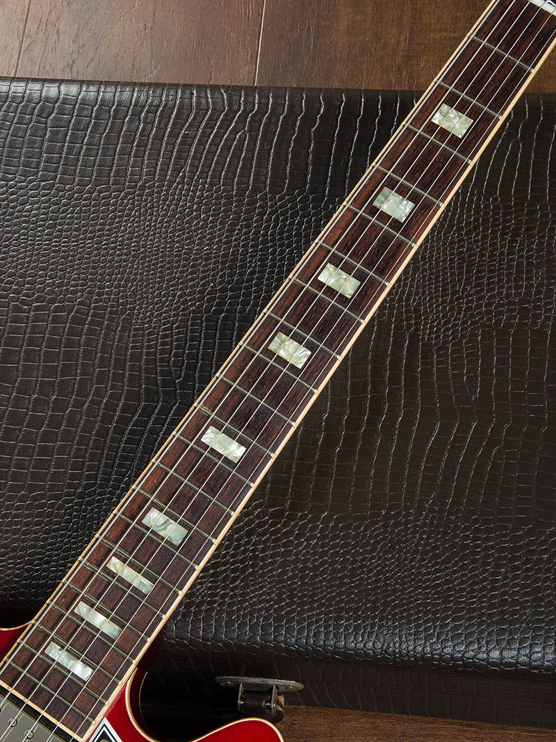 Gibson Memphis ES-390 Cherry 2013 7